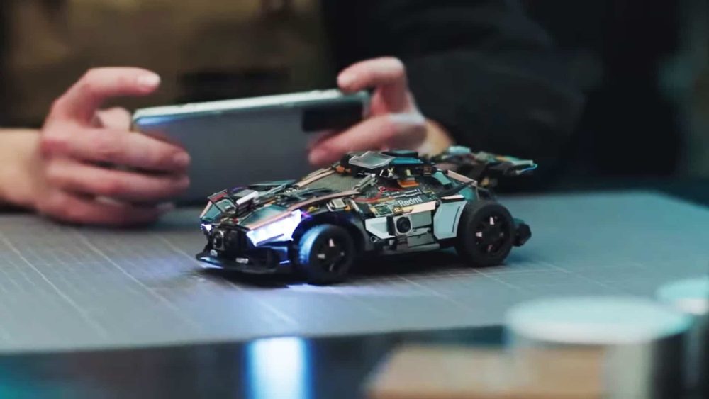 Redmi K50 Gaming Edition Transform into Car Video-a baxın